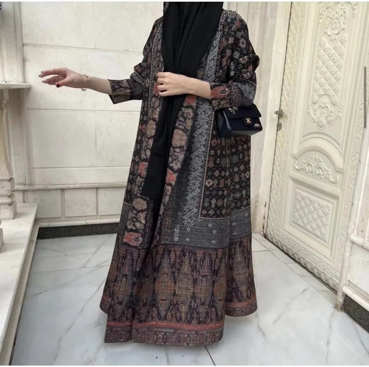 Miyake Pleated 2024 New Folded Collar Long Sleeved Retro Printed Dress Belt for Women Dubai Designer Original Fashion Loose Coat