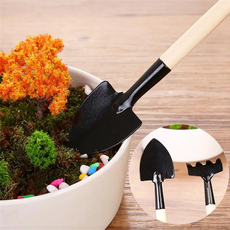 Mini Gardening Tools 3-Piece Set - Multi-Function Shovel Rake Spade for Household Plant Soil Care