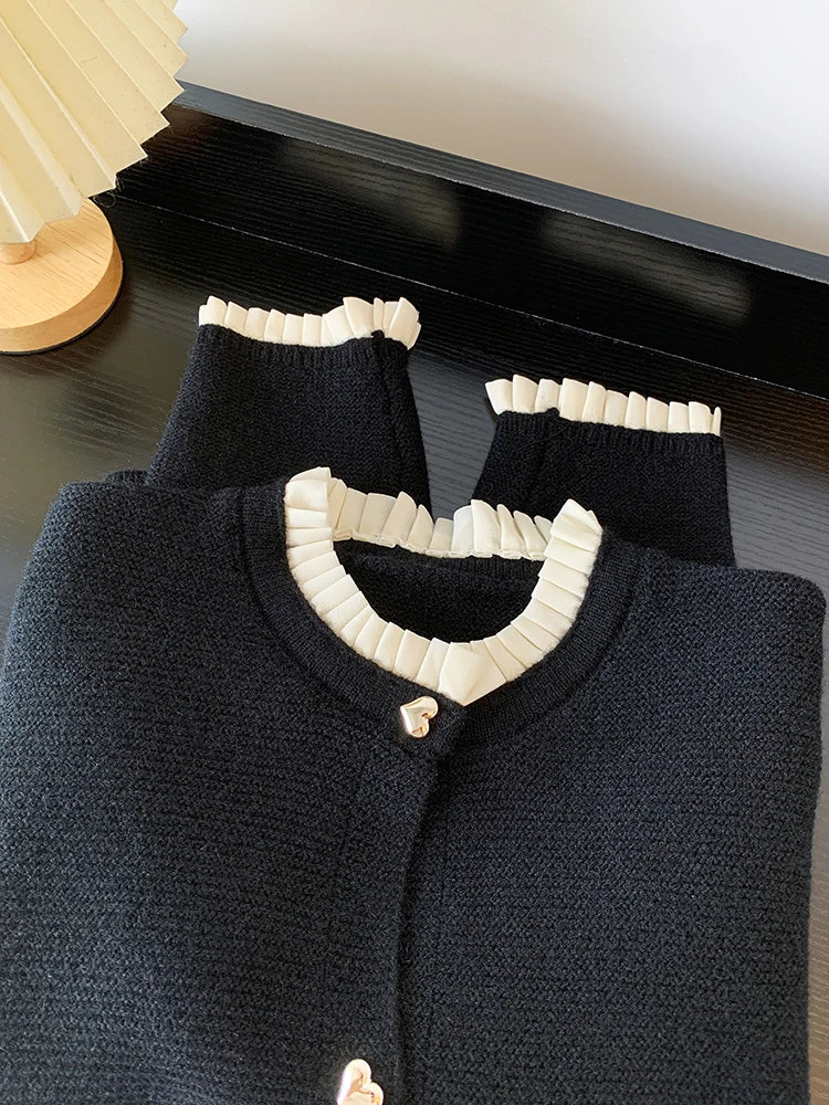 Women's Clothing 2025 Autumn New Love Button Knitted Cardigan Jacket Lazy Style Sweet Fashion Sweater Tops