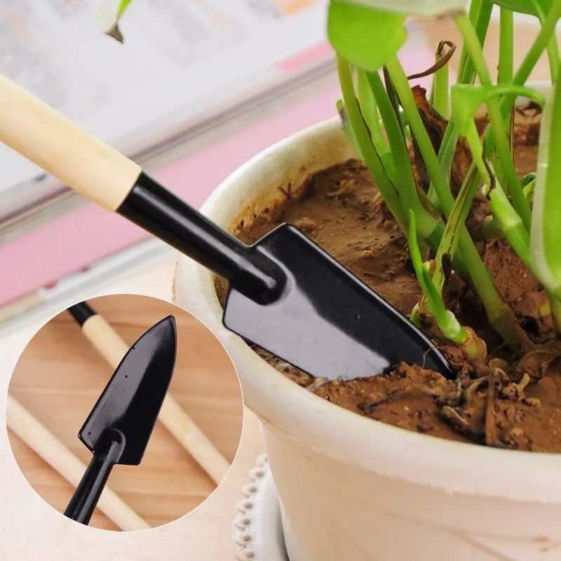 Mini Gardening Tools 3-Piece Set - Multi-Function Shovel Rake Spade for Household Plant Soil Care