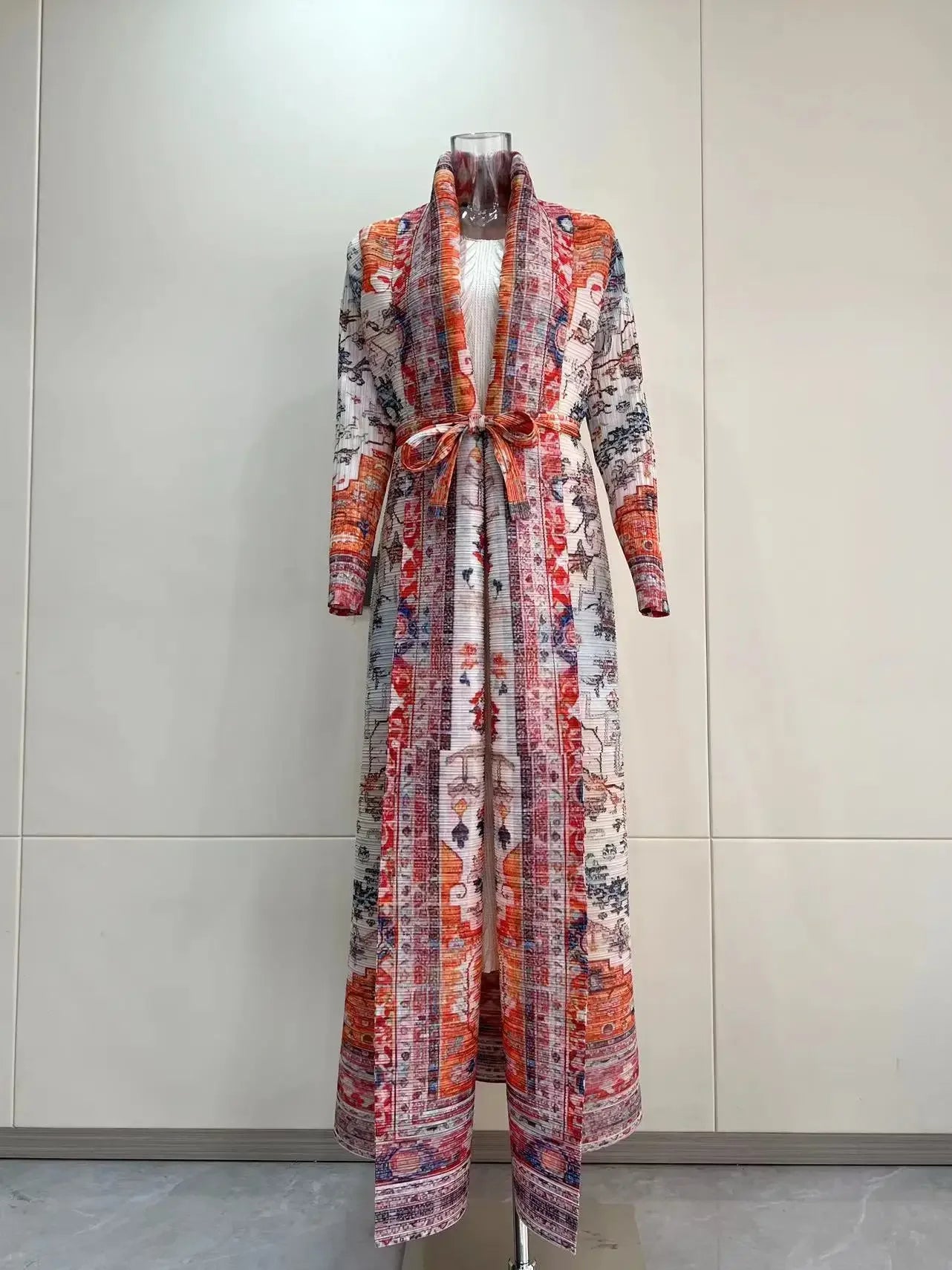 Miyake Pleated 2024 New Folded Collar Long Sleeved Retro Printed Dress Belt for Women Dubai Designer Original Fashion Loose Coat